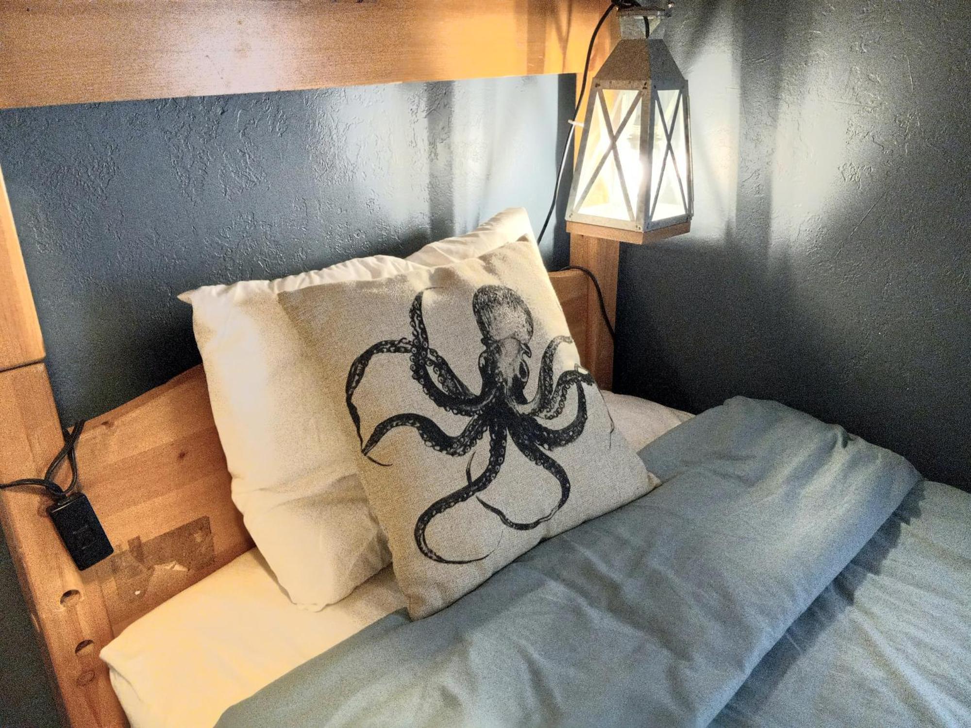The Goulding Cottage And Farm - 4 Beds, 3 Baths Henrieville Eksteriør billede